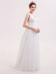 V-Ausschnitt Vitange Spitze Boho Brautkleid Elfenbein