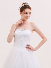 Tüll mit Applique Trägerloser Ausschnitt Brautkleid Weiß