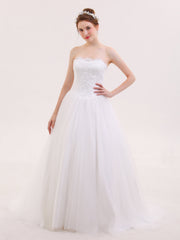 Tüll mit Applique Trägerloser Ausschnitt Brautkleid Weiß